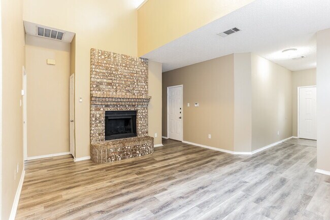 Building Photo - 7404 Arbor Park Dr