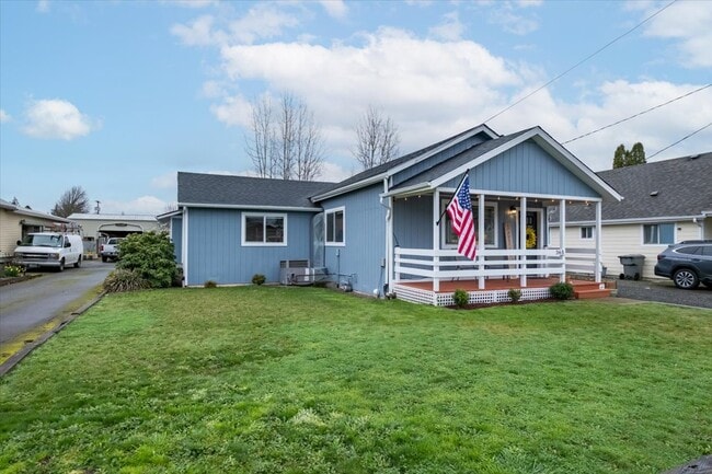 Building Photo - 365 S 15th St