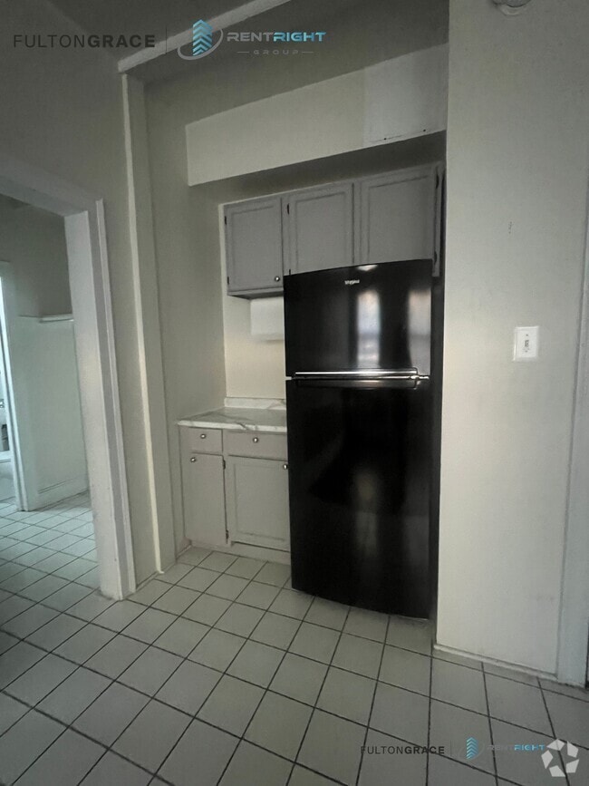 Building Photo - 5301 N Ashland Ave