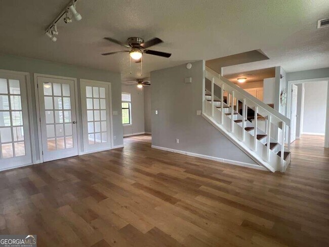 Foto del edificio - 174 Foxwood Cir