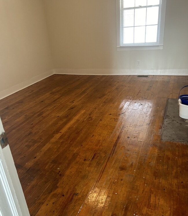 Building Photo - 3BD 1 BA HOUSE FOR RENT IN ALGOOD