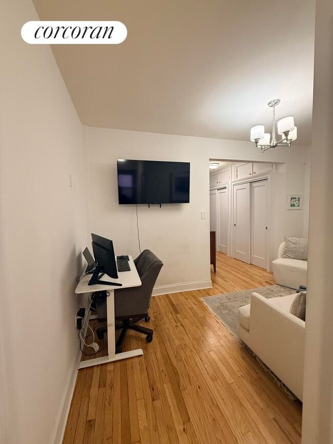 Foto del edificio - 163 W 17th St