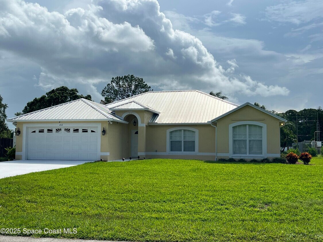 Foto principal - 260 Mirage Ave SE