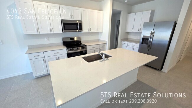 Foto del edificio - 4042 San Felice Ln