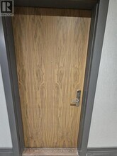 Building Photo - 27 Korda Gate