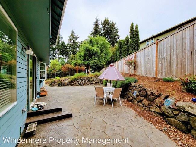 Foto del edificio - 3 br, 3 bath House - 8045 Daniel Place NW