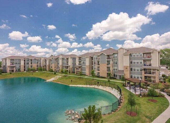 Foto del edificio - 7315 Spring Cypress Rd