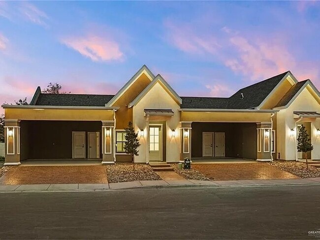 Building Photo - 645 Esplanade Ct