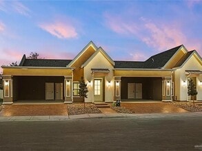 Building Photo - 645 Esplanade Ct