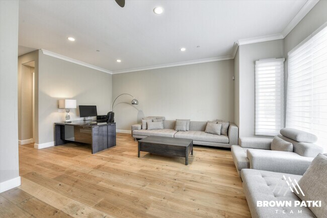 Foto del edificio - 269 Summit Way