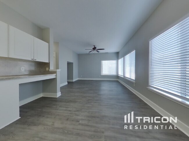 Foto del edificio - 15839 S Alley Ct
