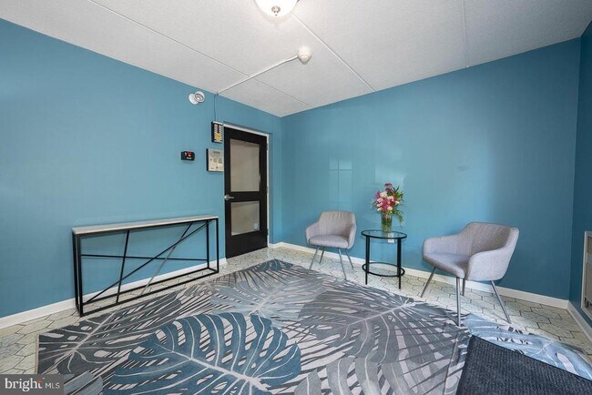 Foto del edificio - 260 W Montgomery Ave