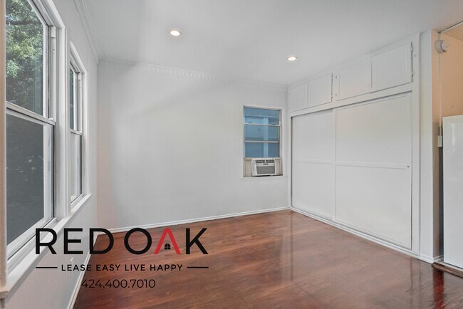 Foto del edificio - ~1 Month FREE~ Charming First Floor Studio...