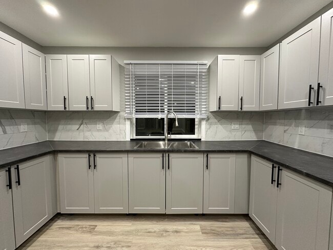 Building Photo - 2-29 Coyle Crescent - Lakefield ON