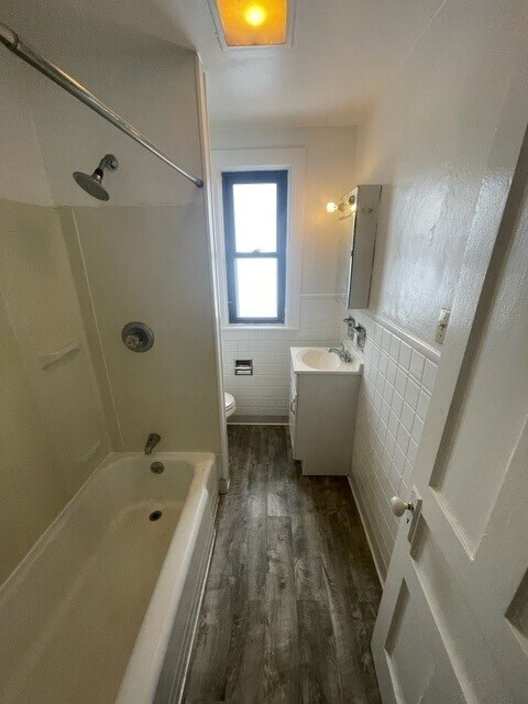 Bathroom - 98 Weaver St