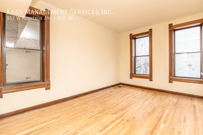Foto del edificio - 957 W Armitage Ave