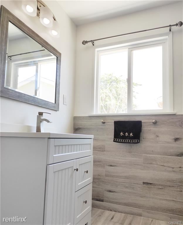 Foto del edificio - 4 br, 2 bath House - 22900 Strathern St