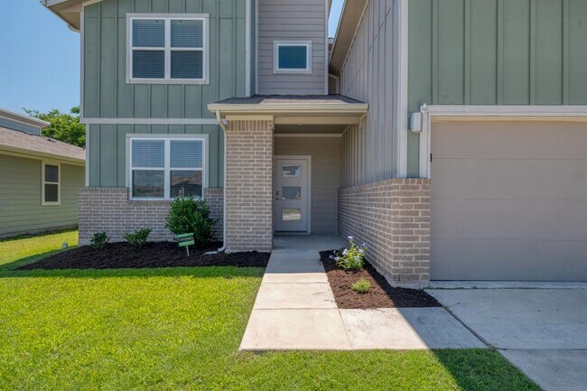 Foto del edificio - 7501 Smallwood Dr