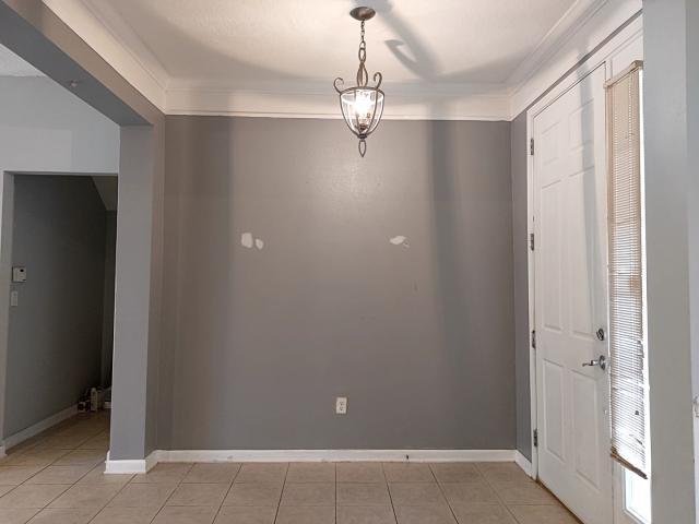 Building Photo - 4 bedroom in Jacksonville FL 32216