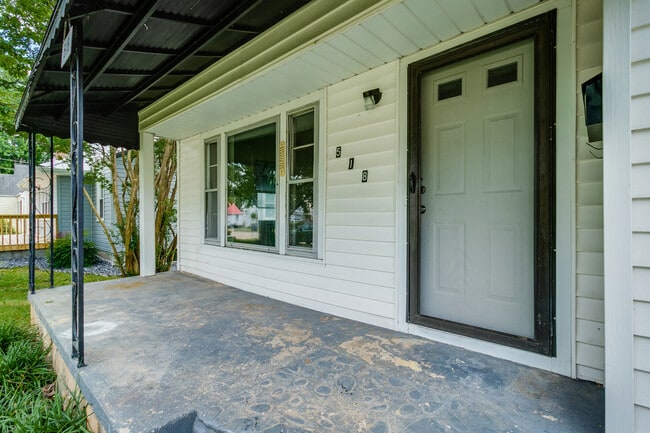 Building Photo - 518 Bellvue Ave