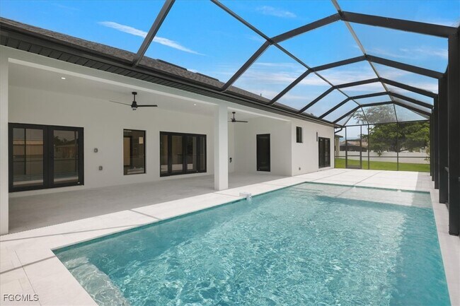 Building Photo - 4333 SW 16th Pl