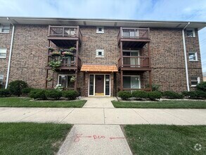Building Photo - 3723 W Devon Ave