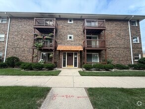 Building Photo - 3723 W Devon Ave