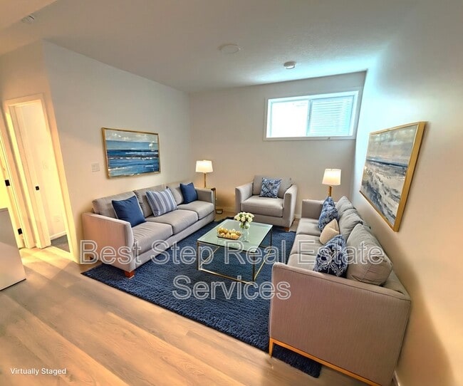 Photo du bâtiment - 7713-174A 174 Ave NW