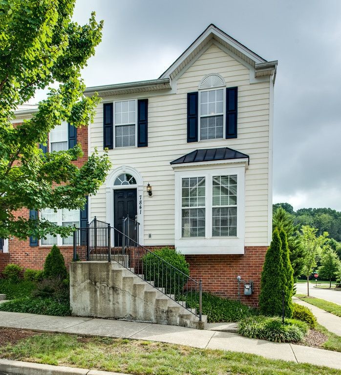 Primary Photo - Three level townhouse in Lenox Village