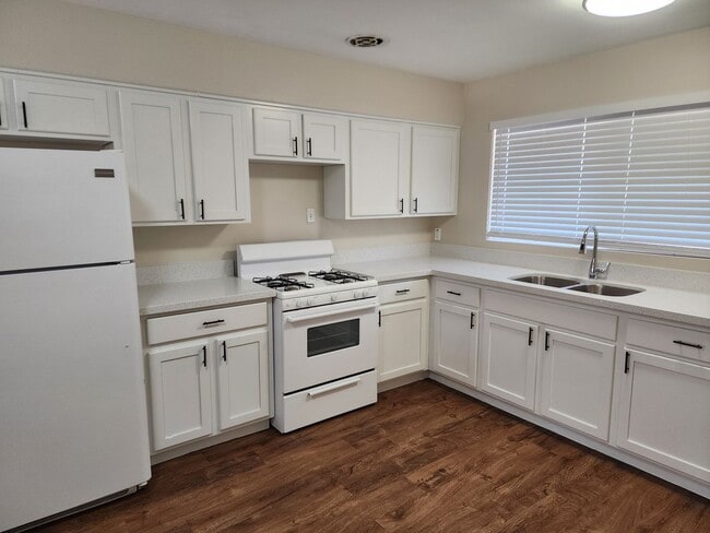 #1063- 1901W Weldon LLC - #1063- 1901W Weldon LLC Apartment