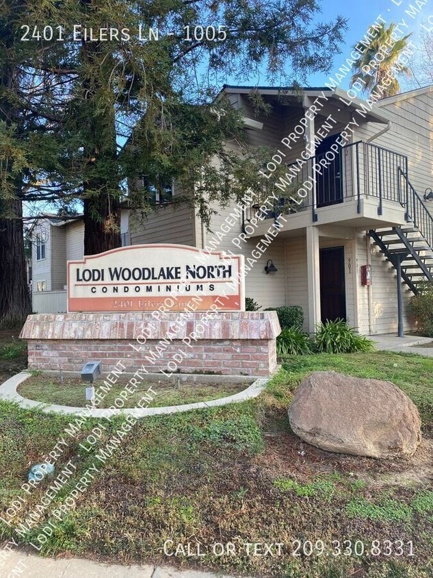 Foto principal - 2401 Eilers Ln