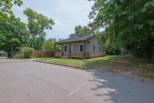 Photo - 1505 Vista Street House