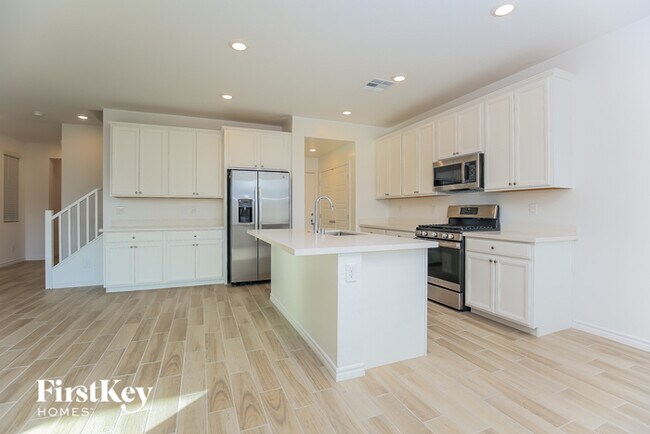 Building Photo - 2950 Moulin Hts St