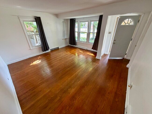 Building Photo - 4324 N 15th St