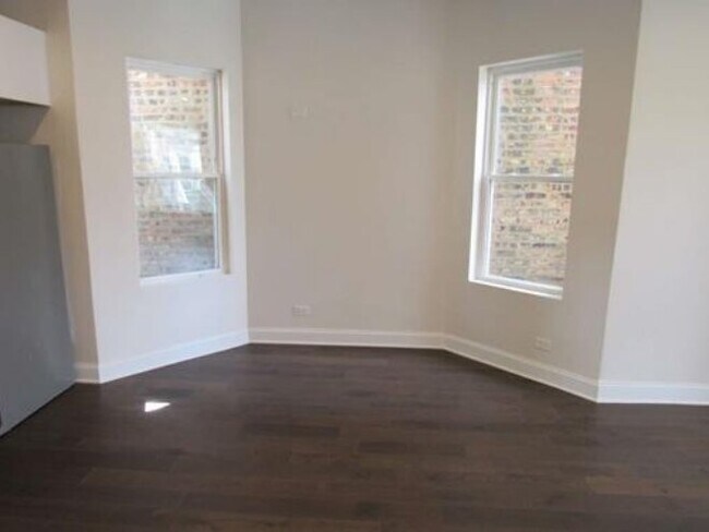 Foto del edificio - 6529 S Peoria St