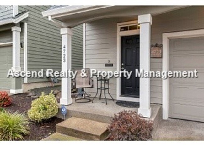 Foto del edificio - **Move In Special** Heart of Hillsboro HiTech 3 Bed Townhome Attached Garage 1 Small Pet w/Pet Rent