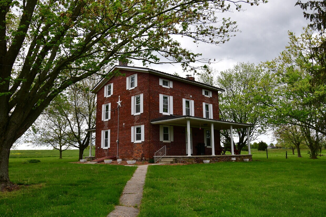 Primary Photo - 130 Bigham Rd