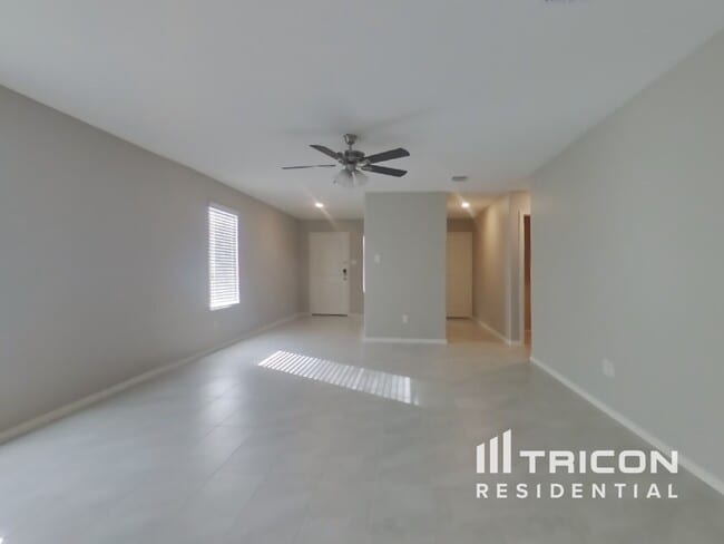 Building Photo - 11208 Bone Spring Drive Justin TX