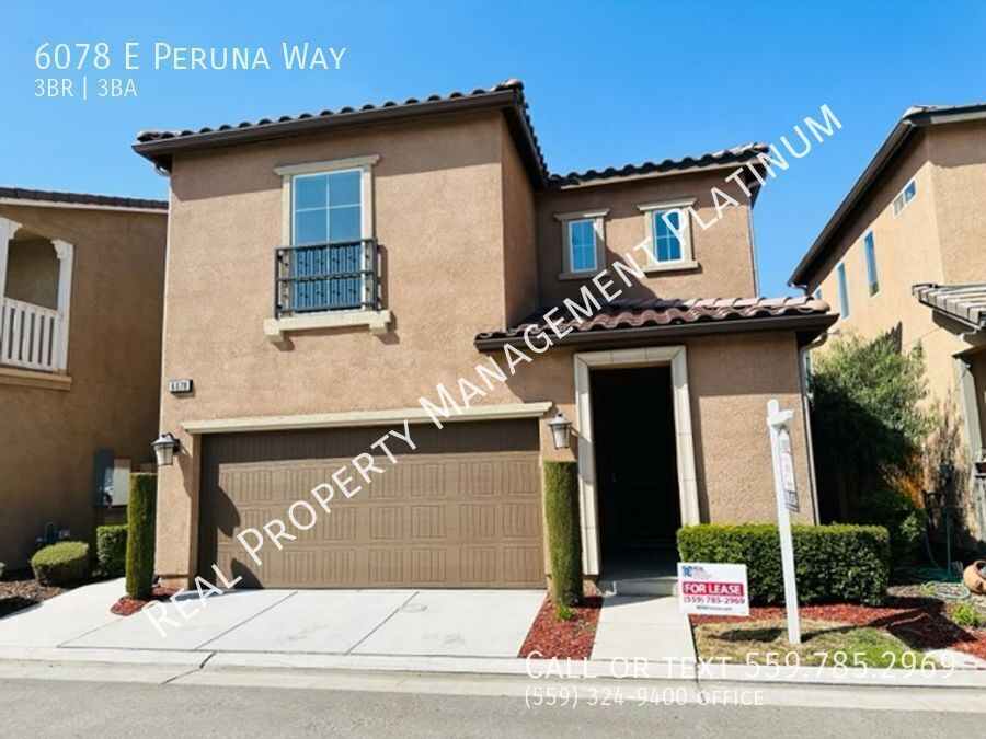 Foto principal - $2,195 Fowler & Belmont, 3 Bed - E. Peruna...