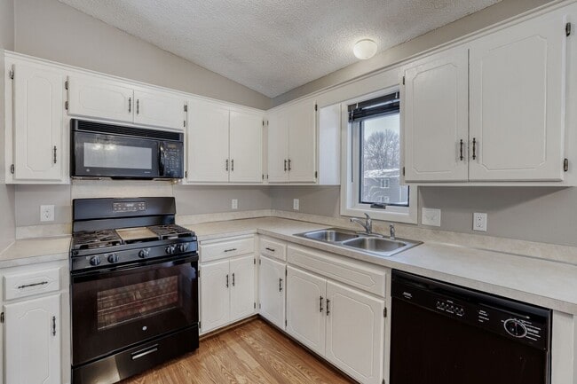 Building Photo - 20575 Jade Cir