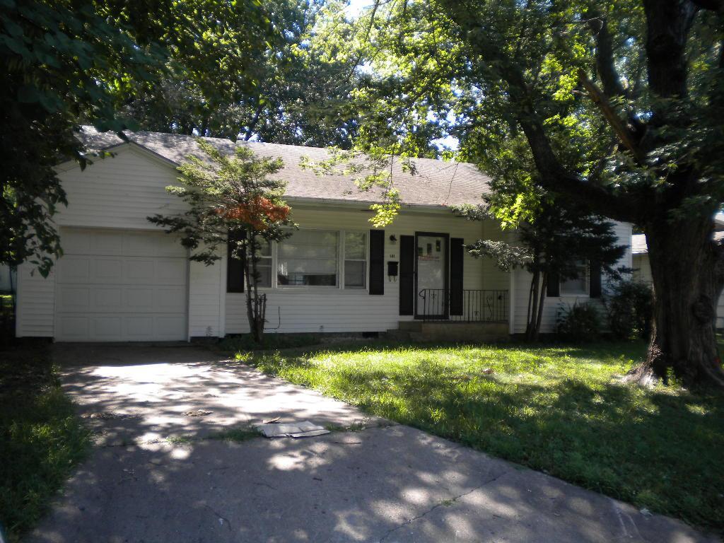 Foto principal - 903 South Beacon
