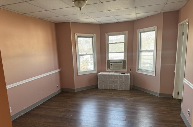 Building Photo - 133 Pamrapo Ave