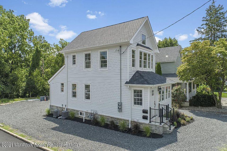 Primary Photo - 711 Broad St