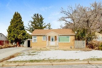 Building Photo - 1310 7th St