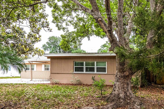 Building Photo - 1546 Peruvian Ln