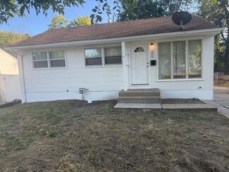 Building Photo - 336 Lanark Rd