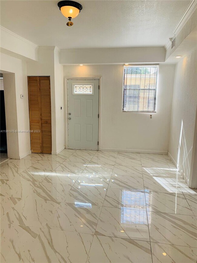 Foto del edificio - 1079 NW 112th Terrace