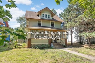 Building Photo - 1612 W Minnehaha Ave