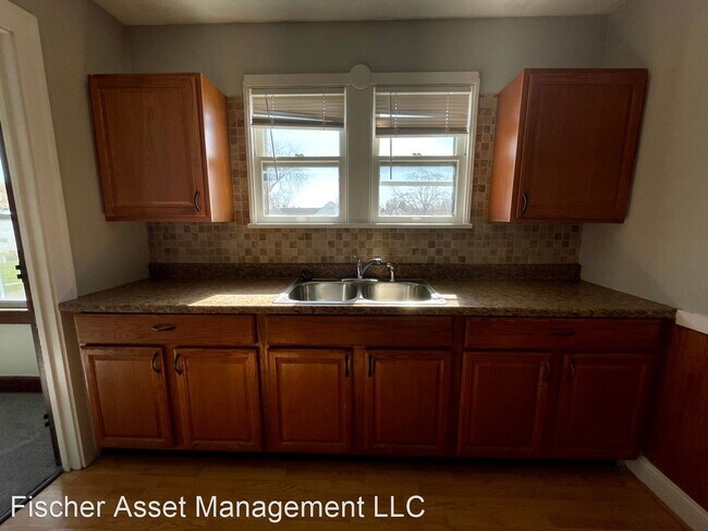 Foto del edificio - 2 br, 1 bath Apartment - 6711 Dartworth Dr...