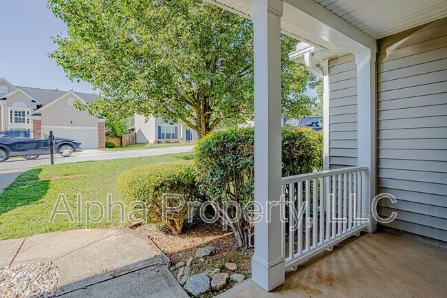 Foto del edificio - 305 Riello Dr